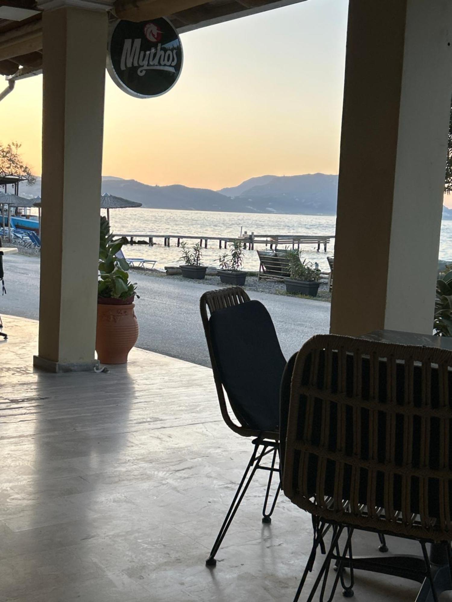 Akrogiali Rooms Mpoukaris Buitenkant foto
